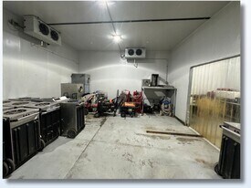 More Photos Of 2039-2041 Foster Ave, Wheeling Warehouse For Lease
