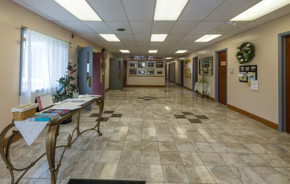 More Photos Of 1274 Penfield Center Rd, Penfield Religious Facility For Sale