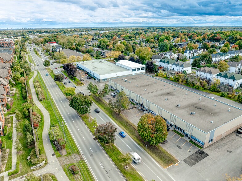 More Photos Of 3515-3531 Boul de la Grande-Allée, Boisbriand Warehouse For Lease