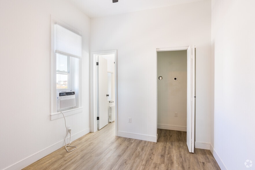 More Photos Of 2031-2033 Curtis St, Denver Apartments For Lease