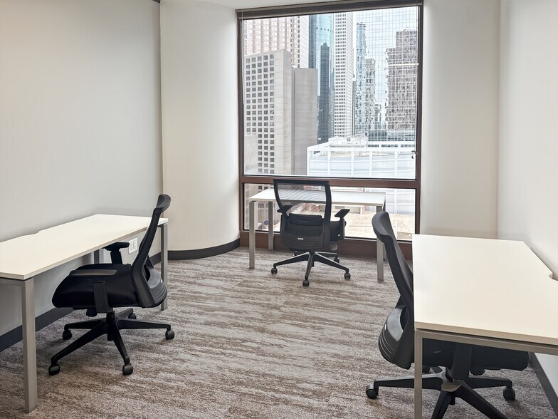 More Photos Of 1415 Louisiana St, Houston Coworking Space
