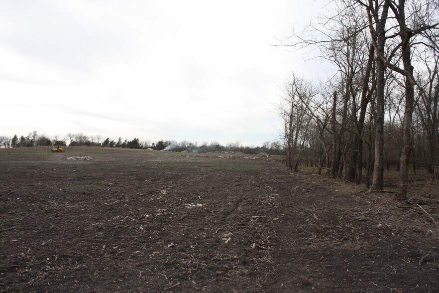 More Photos Of 100 Interstate 30, Greenville Land For Lease