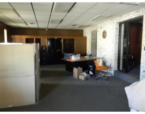 More Photos Of 188 Duluth St, Fall River Light Distribution For Sale