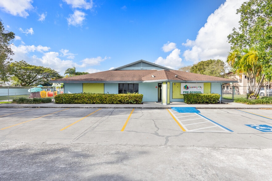 More Photos Of 14387 SW 96th St, Miami Daycare Center For Sale