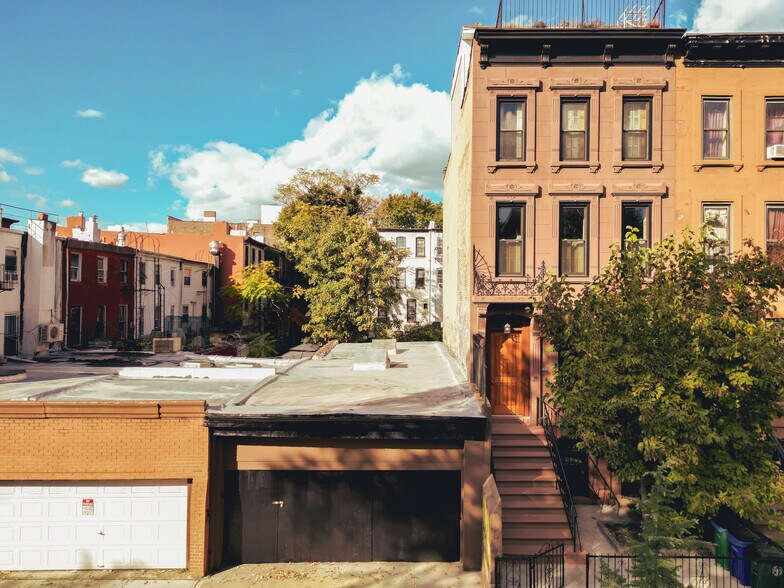 More Photos Of 513 Hancock St, Brooklyn Industrial For Lease