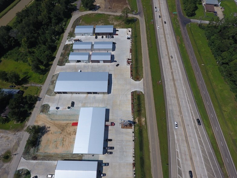 More Photos Of 11075 Eastex Fwy, Beaumont Unknown For Lease