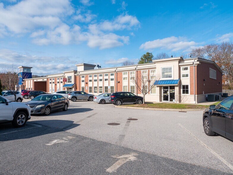 More Photos Of 5750 Post Rd, East Greenwich Medical For Lease