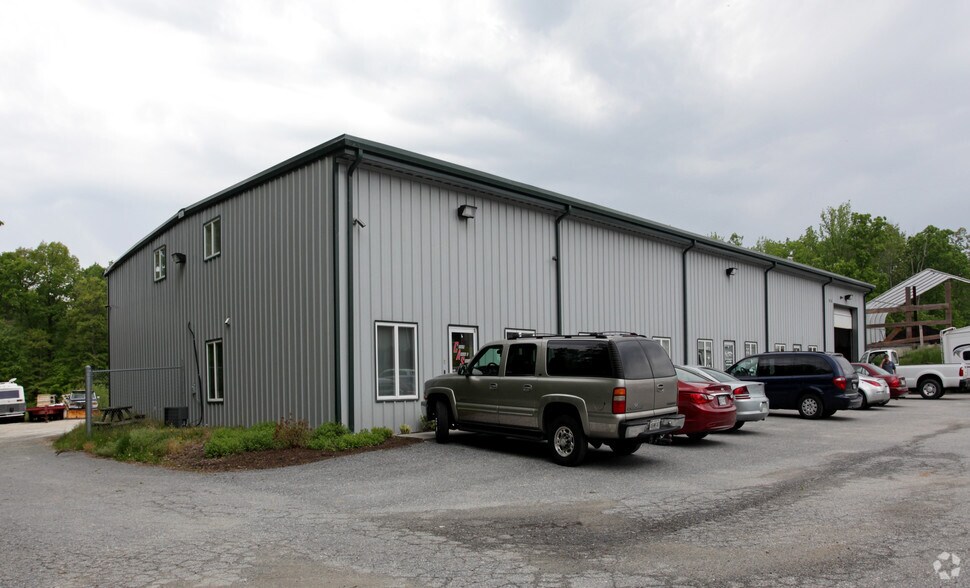 Primary Photo Of 1303 Enterprise Ct, Bel Air Distribution For Lease