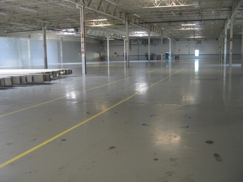 More Photos Of 181 N Mecca St, Cortland Manufacturing For Lease