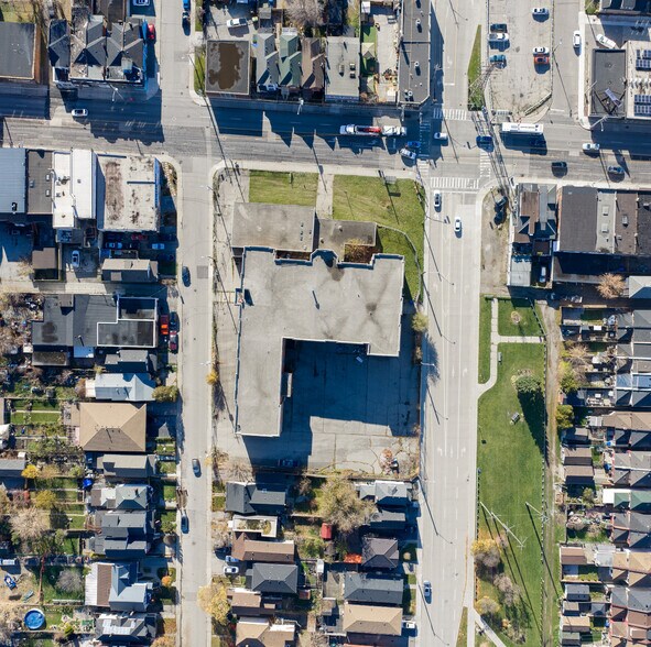 More Photos Of 601 Barton St E, Hamilton Schools For Sale