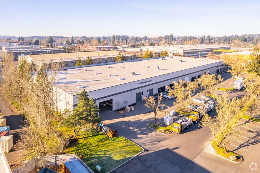 More Photos Of 14160 SW 72nd Ave, Tigard Warehouse For Lease