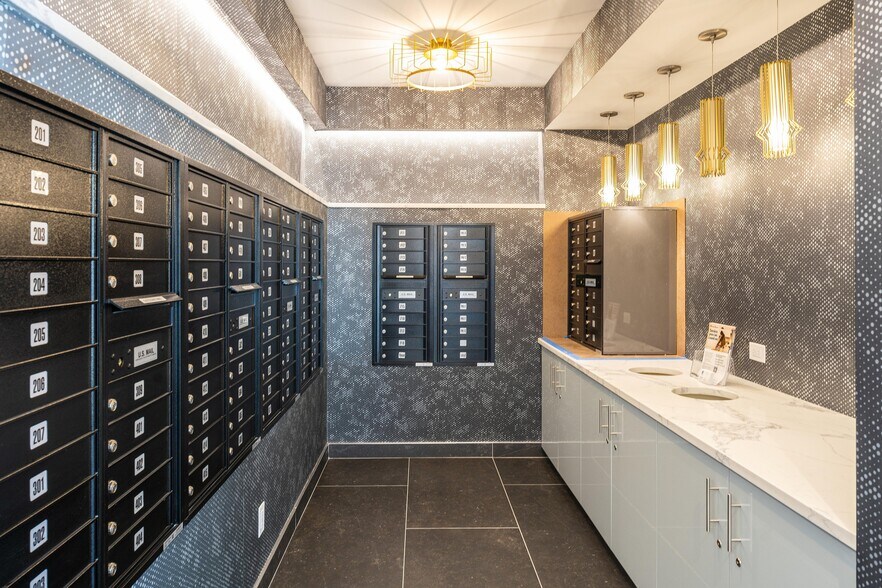 More Photos Of 620 Bloomfield Ave, Bloomfield Apartments For Lease