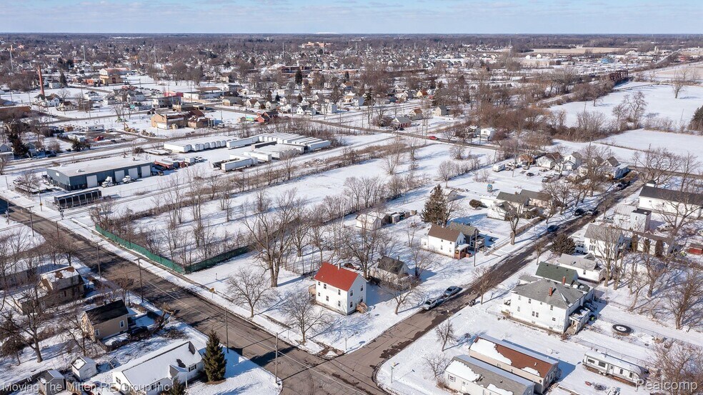 More Photos Of 230 Almyra Ave, Monroe Apartments For Sale