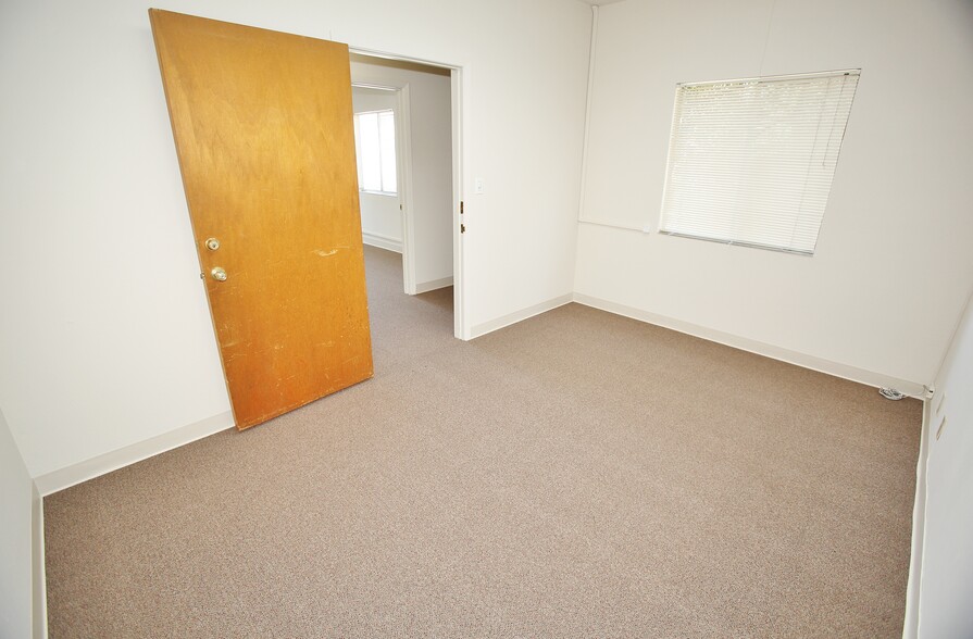 More Photos Of , Hayward Office For Sale