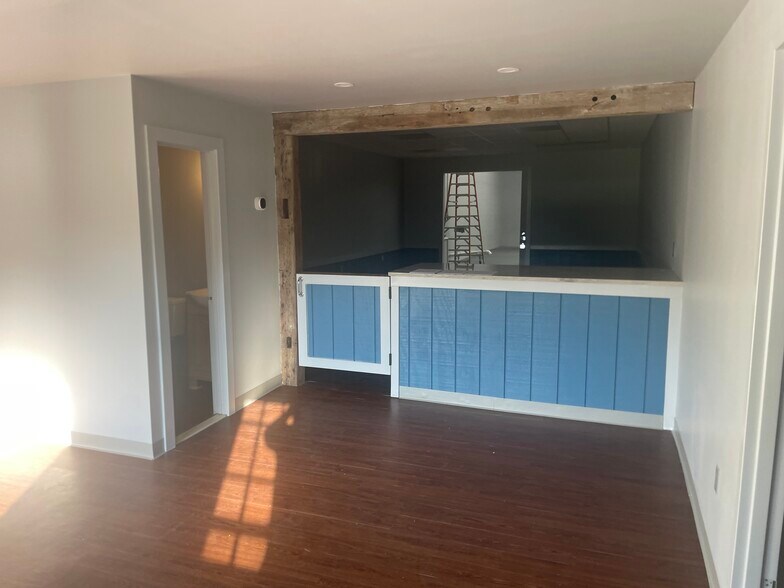 More Photos Of 300 Churchmans Rd, New Castle Unknown For Lease