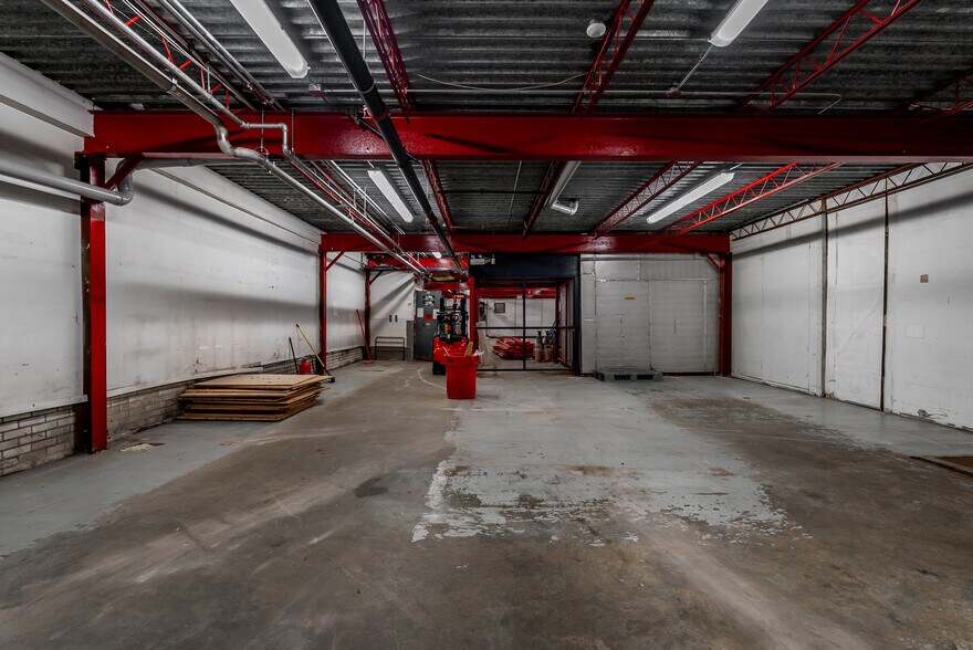 More Photos Of 770 Rue Claude, Saint-jean-sur-richelieu Warehouse For Sale