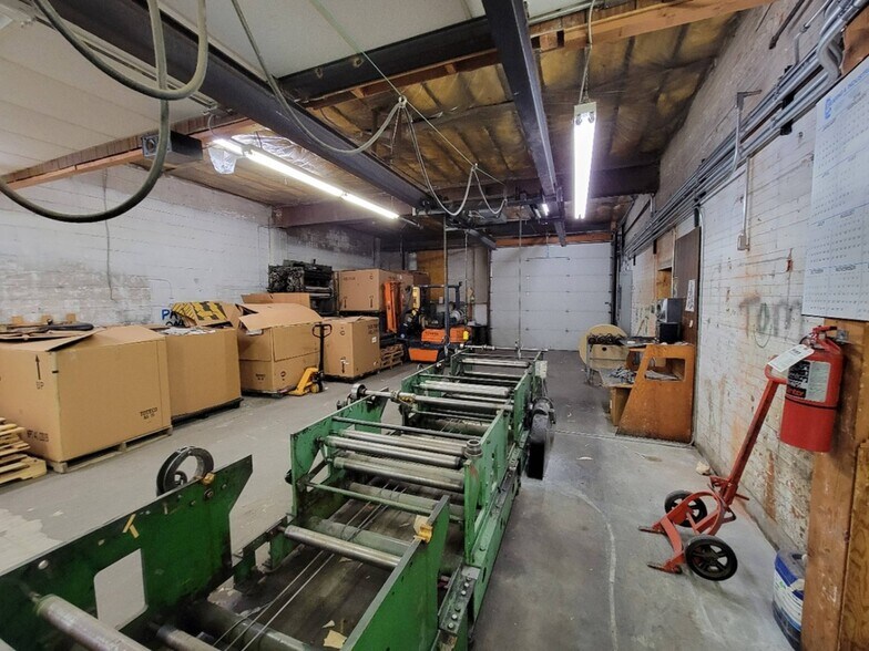 More Photos Of 34 N Ash St, Blackfoot Manufacturing For Sale