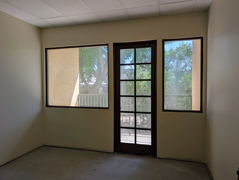 More Photos Of 71780 San Jacinto Dr, Rancho Mirage Medical For Sale