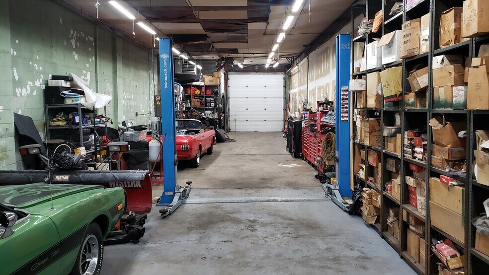 More Photos Of 111 Albany Ave, Freeport Manufacturing For Sale