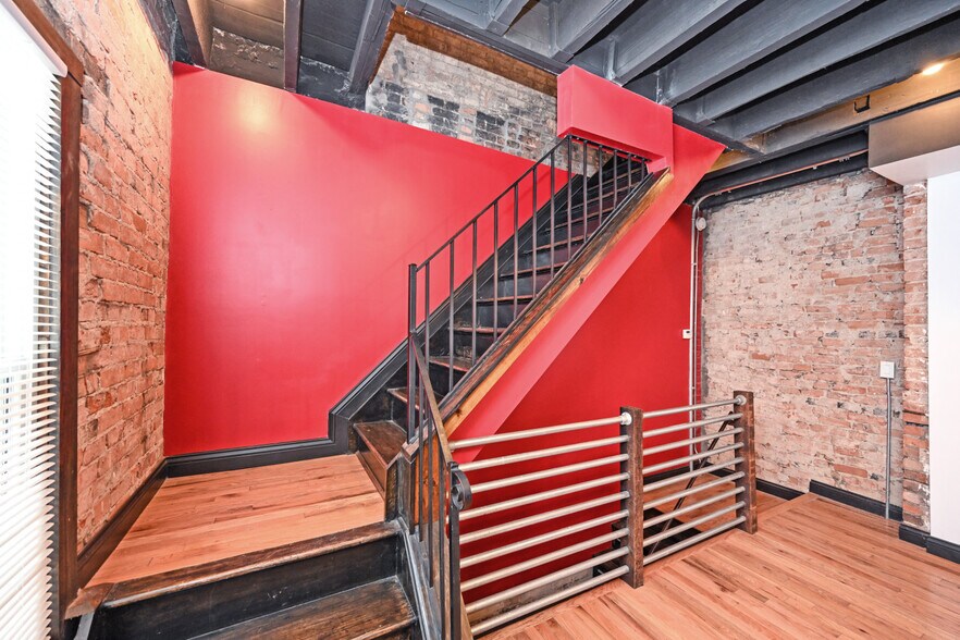 More Photos Of 226 E Clifton Ave, Cincinnati Apartments For Sale