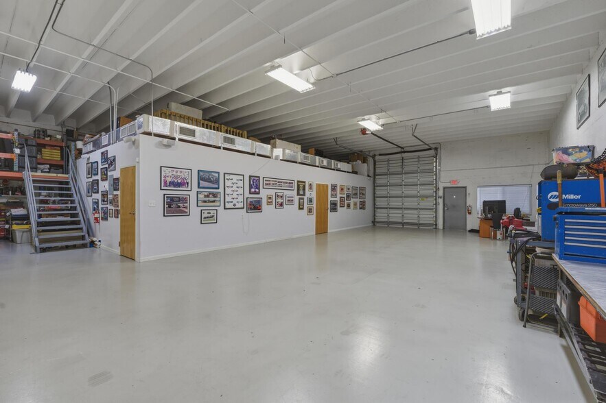 More Photos Of 1210 NE 8th Ave, Fort Lauderdale Warehouse For Sale