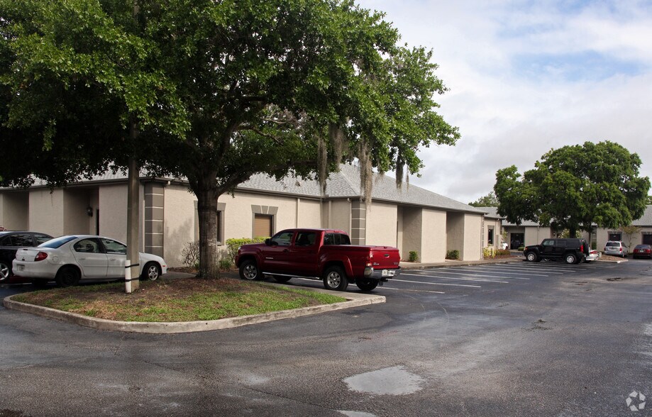 More Photos Of 13555 Automobile Blvd, Clearwater Office For Lease