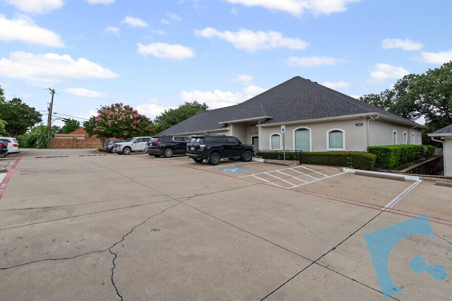 More Photos Of 1005 Glade Rd, Colleyville Coworking Space