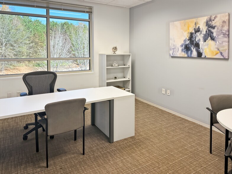 More Photos Of 3900 Westerre Pky, Richmond Coworking Space