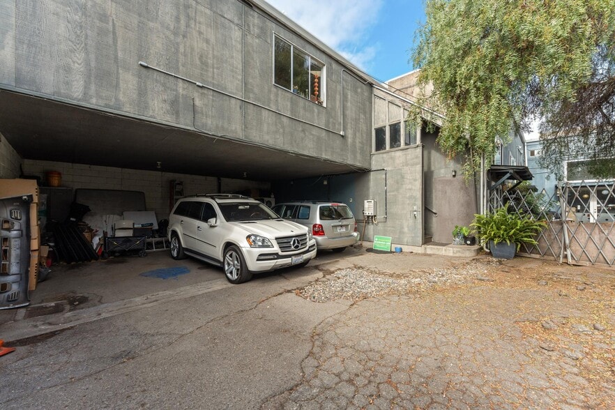 More Photos Of 1254 E 12th St, Oakland Apartments For Sale