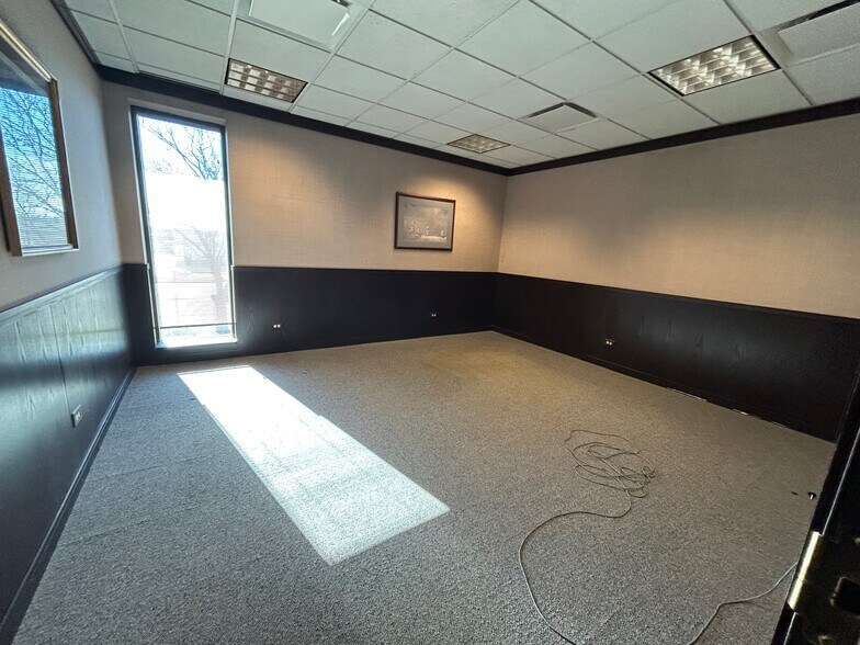 More Photos Of 4600 Lincoln Hwy, Matteson Medical For Sale