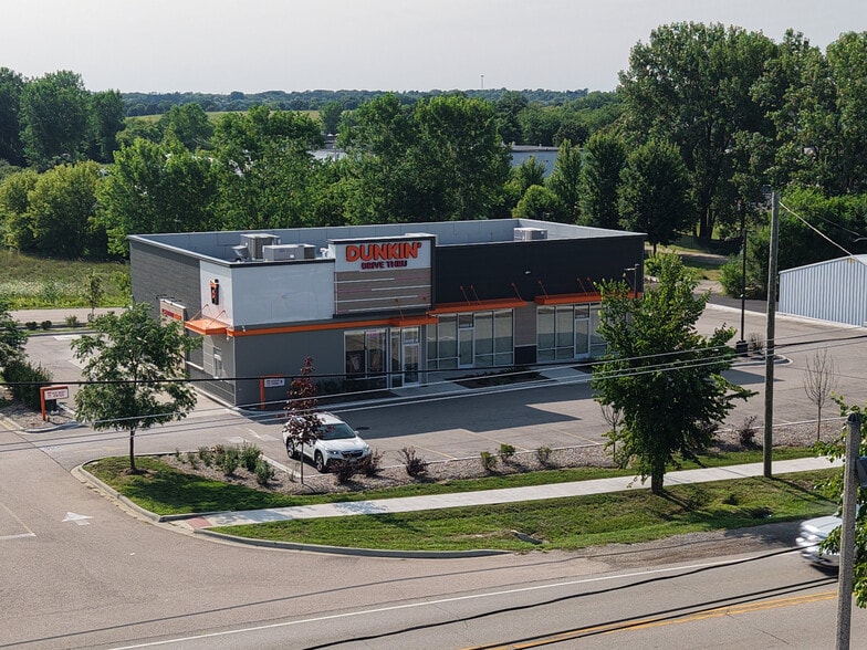Primary Photo Of 10909 N Main St, Richmond Storefront For Lease