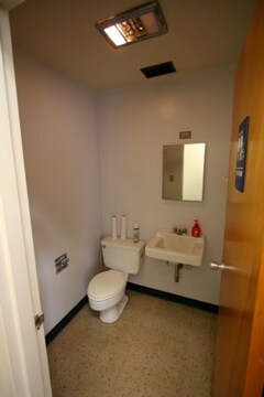 More Photos Of 937 Beaver Grade Rd, Coraopolis Office For Lease