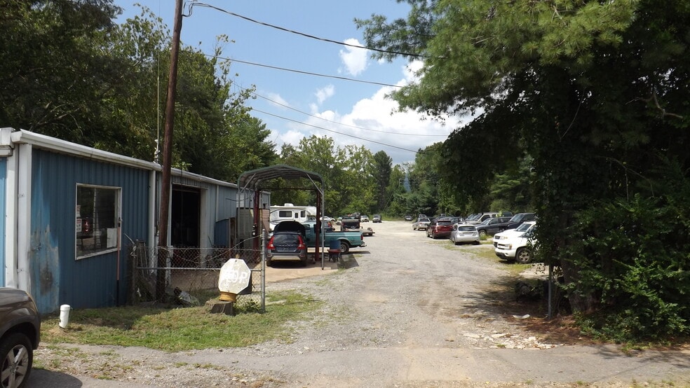 More Photos Of 2056 US 70 Hwy, Swannanoa Auto Salvage Facility For Lease