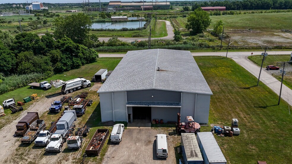 More Photos Of 237 State Rd, Ashtabula Manufacturing For Sale