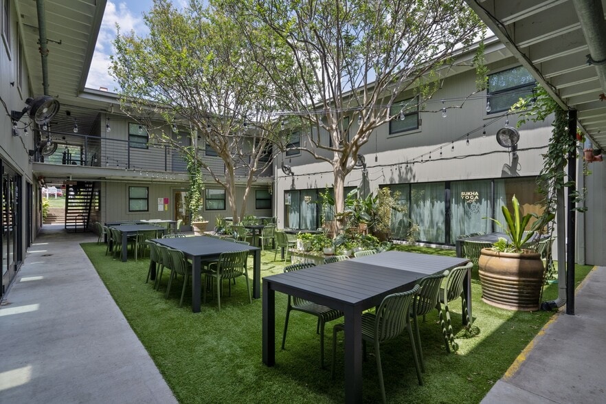 More Photos Of 1915 E Martin Luther King Jr Blvd, Austin Apartments For Sale