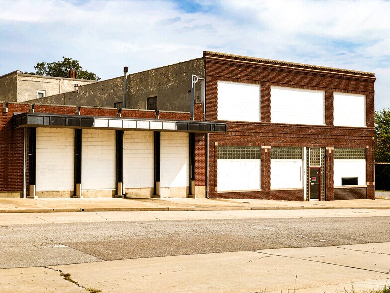 More Photos Of 11 NW 8th St, Oklahoma City Warehouse For Lease