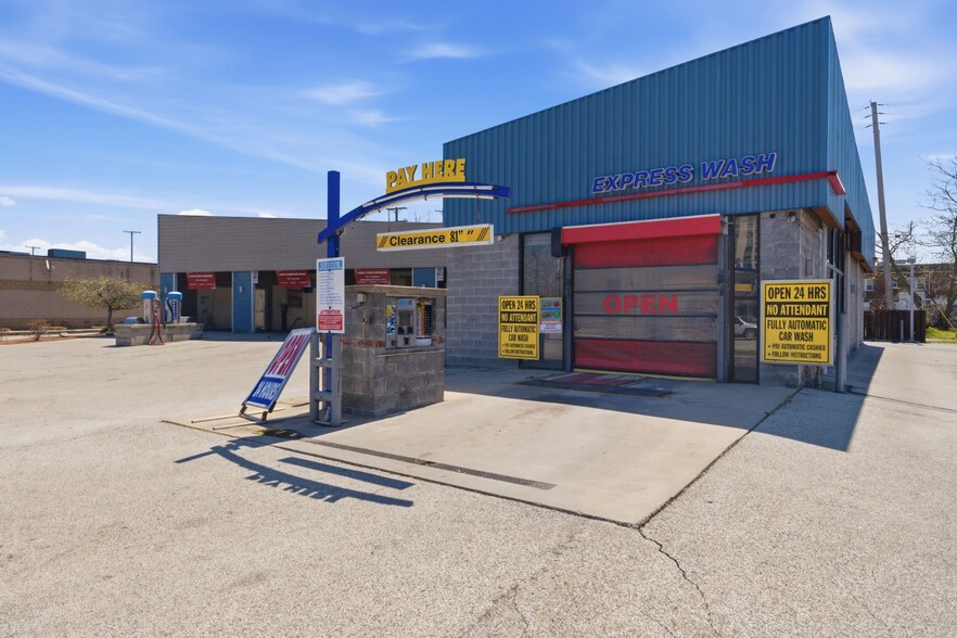 More Photos Of 15610 Lake Shore Blvd, Cleveland General Retail For Sale
