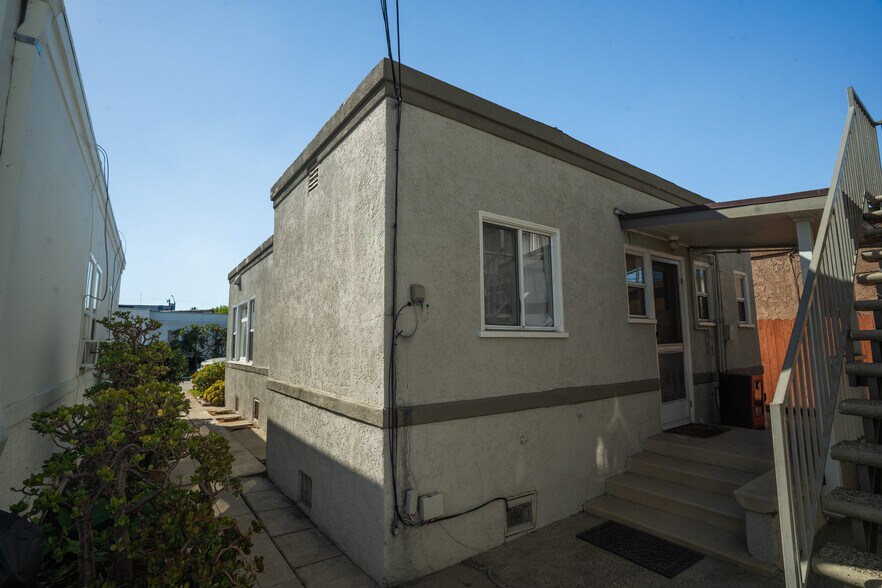 More Photos Of 440 N Zona Ct, Long Beach Multifamily For Sale
