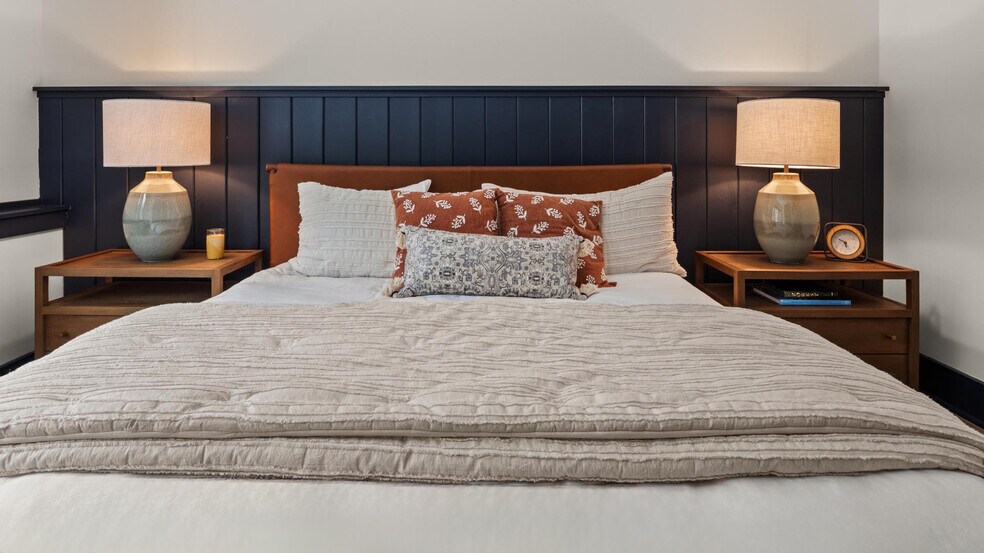 More Photos Of 56 Turner Mill Ln, Stowe Specialty For Sale