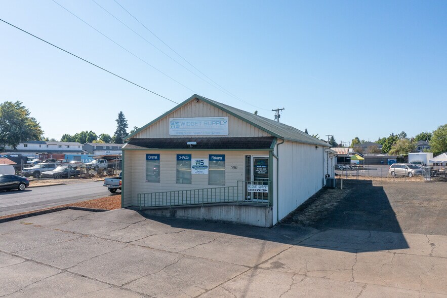 More Photos Of 500 Queen Ave SW, Albany Service For Sale