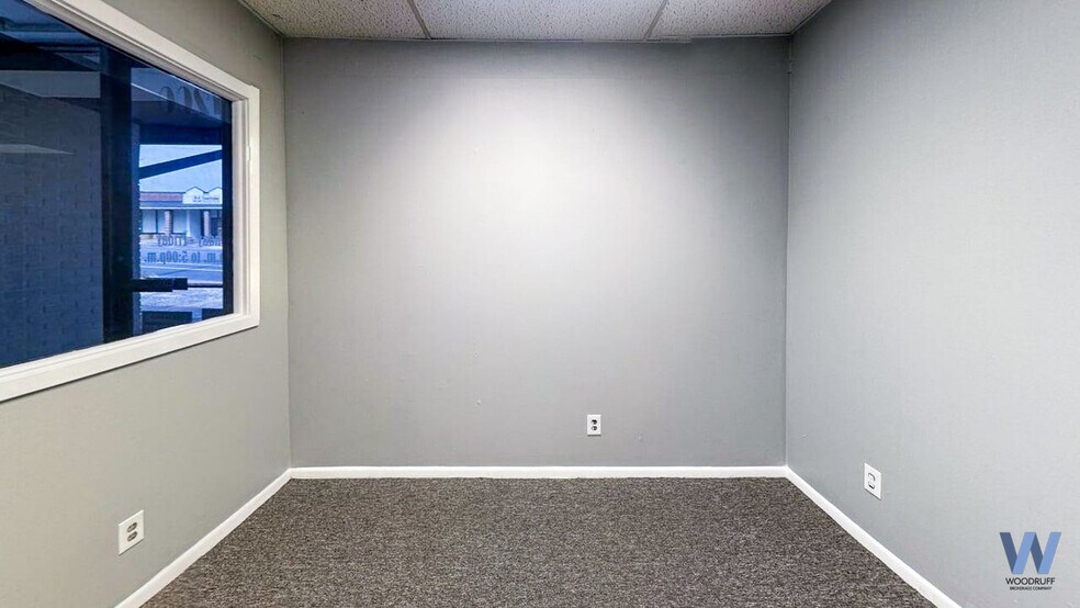 More Photos Of 1200 13th St, Columbus Office For Lease