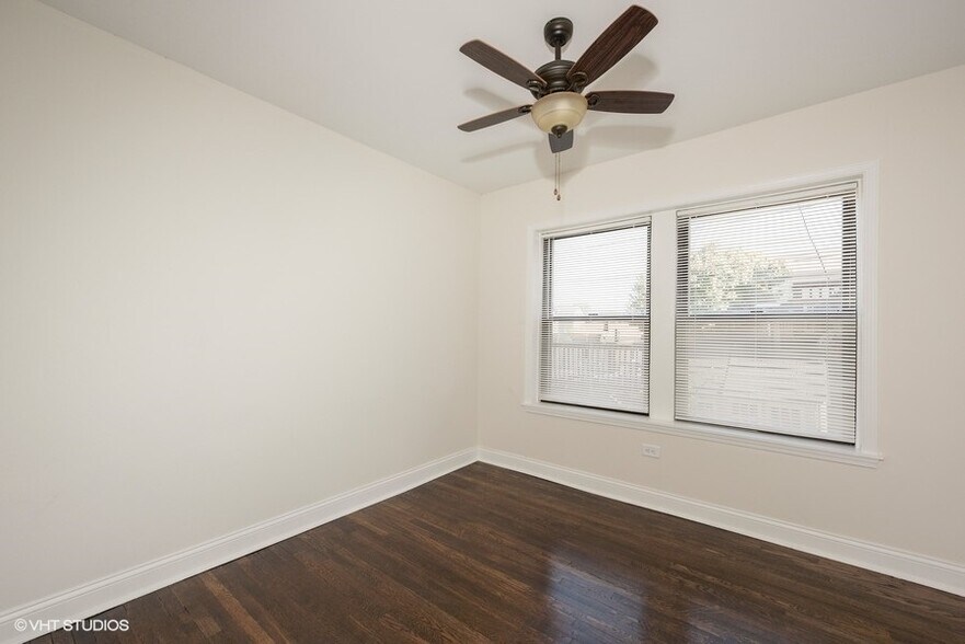 More Photos Of 4934 W Jackson Blvd, Chicago Apartments For Sale