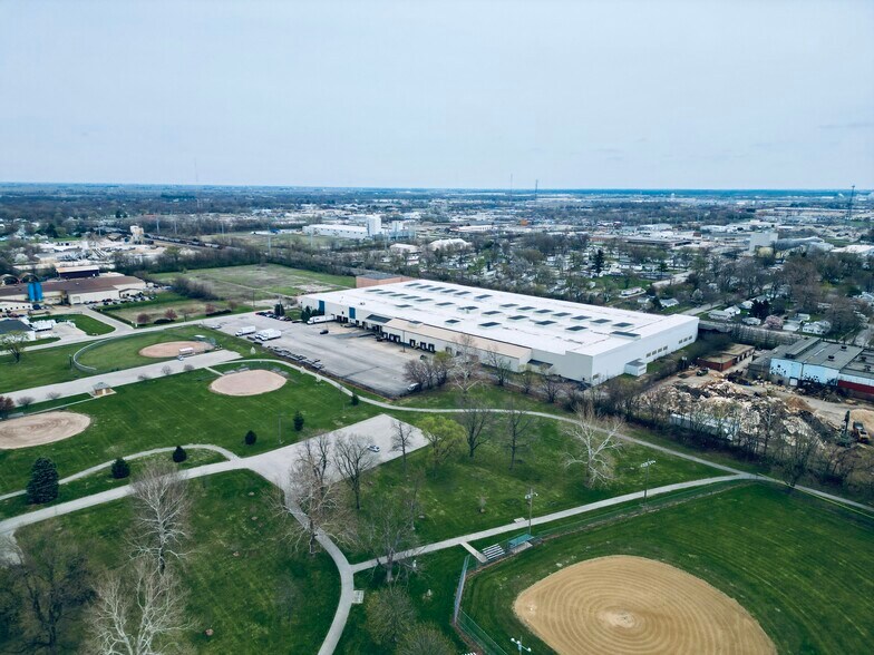 More Photos Of 815 E Kenwood Ave, Decatur Distribution For Lease