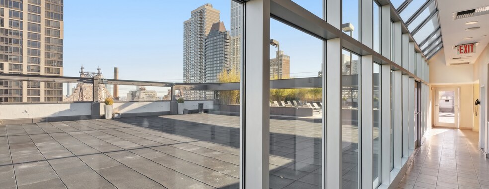 More Photos Of 325 E 60th St, New York Office For Lease