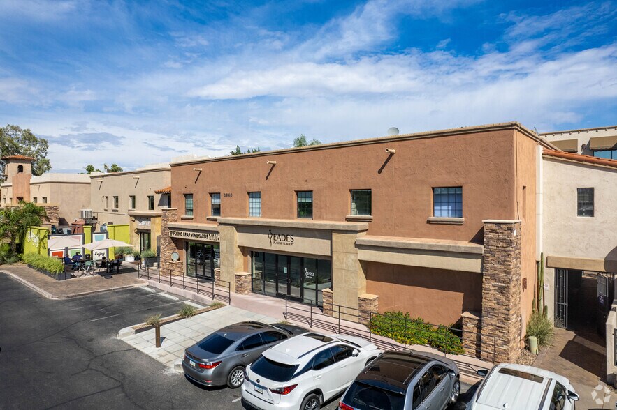 More Photos Of 2970 N Swan Rd, Tucson Unknown For Lease