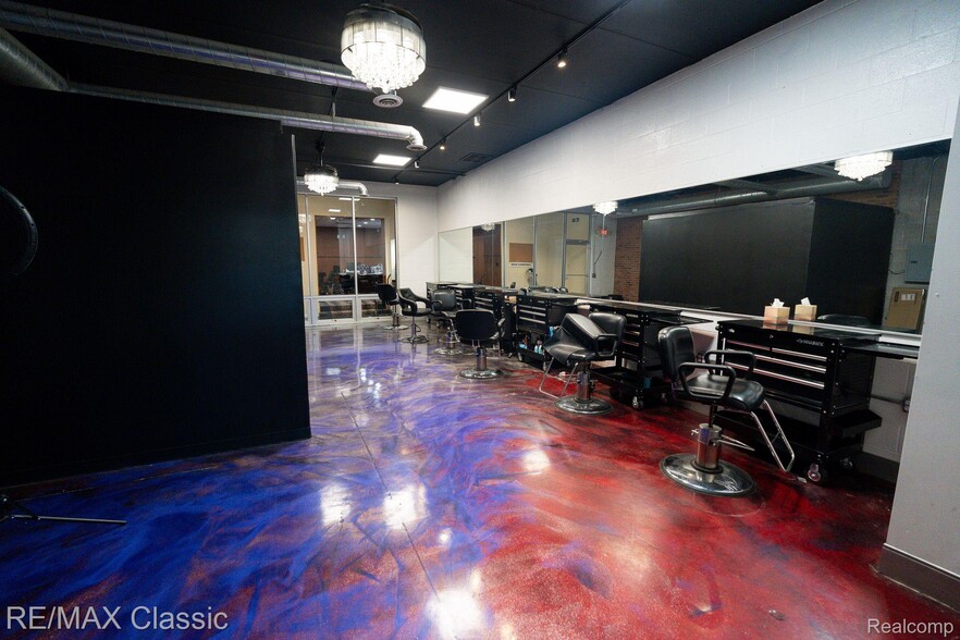 More Photos Of 23365 Woodward Ave, Ferndale Storefront Retail Office For Sale