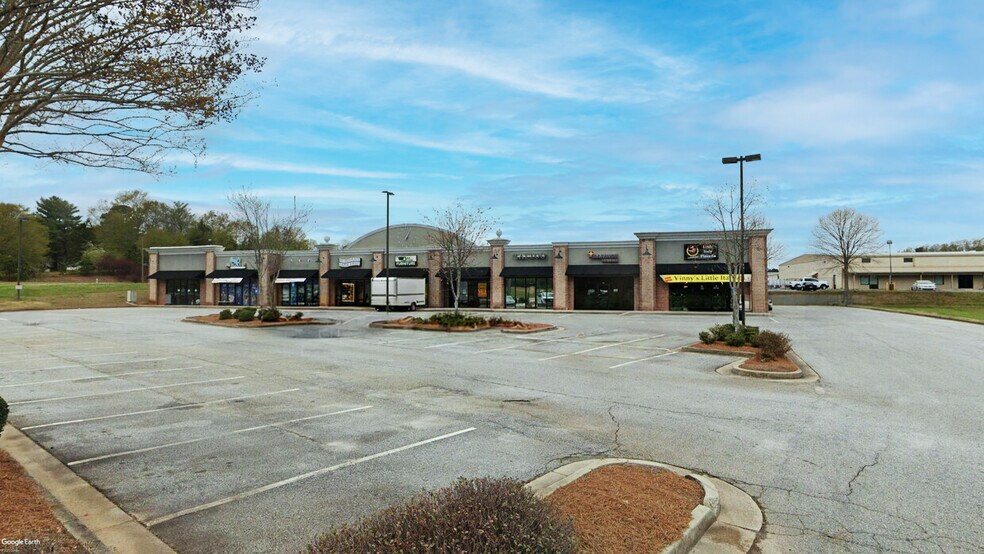 More Photos Of 3616 Atlanta Hwy, Flowery Branch Unknown For Lease
