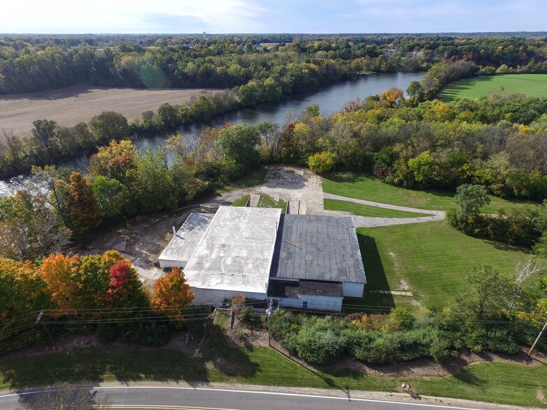 More Photos Of 3850 River Rd, Sodus Township Warehouse For Lease