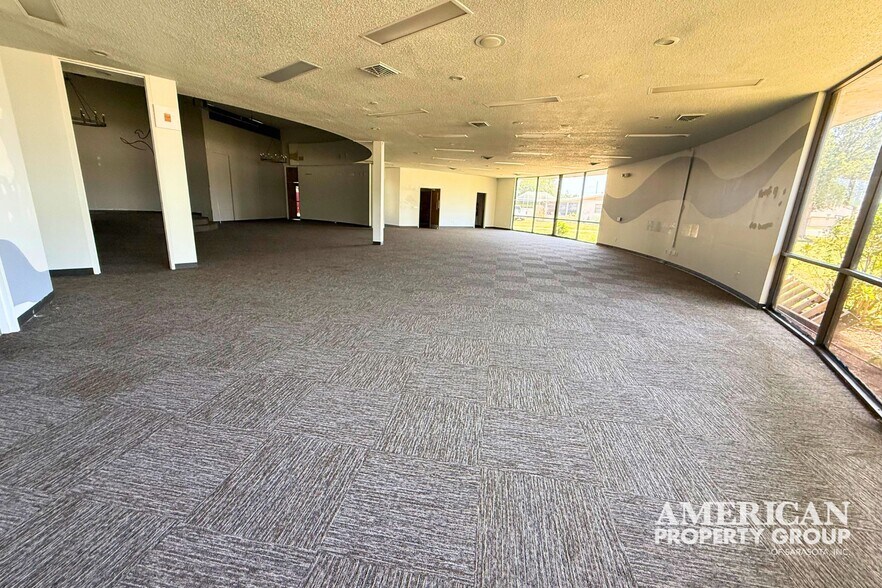 More Photos Of 2209 75th St W, Bradenton Religious Facility For Lease