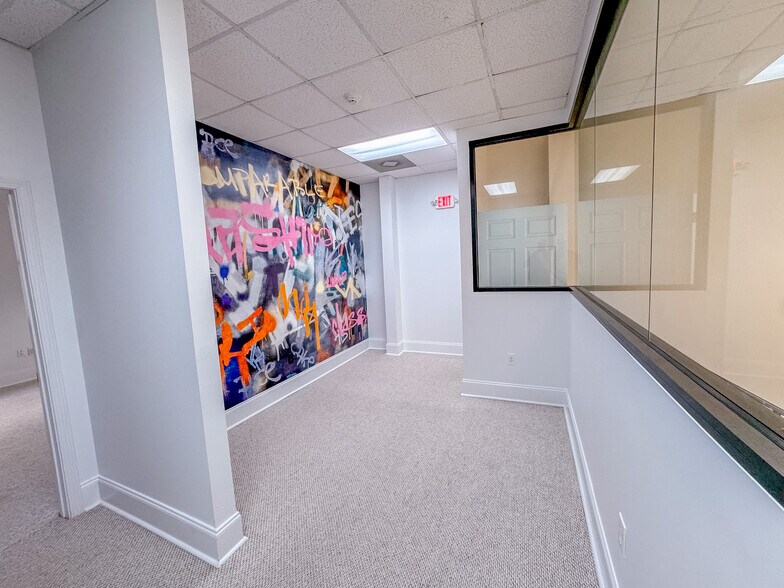 More Photos Of 800 Langford Dr, Norcross Light Distribution For Lease